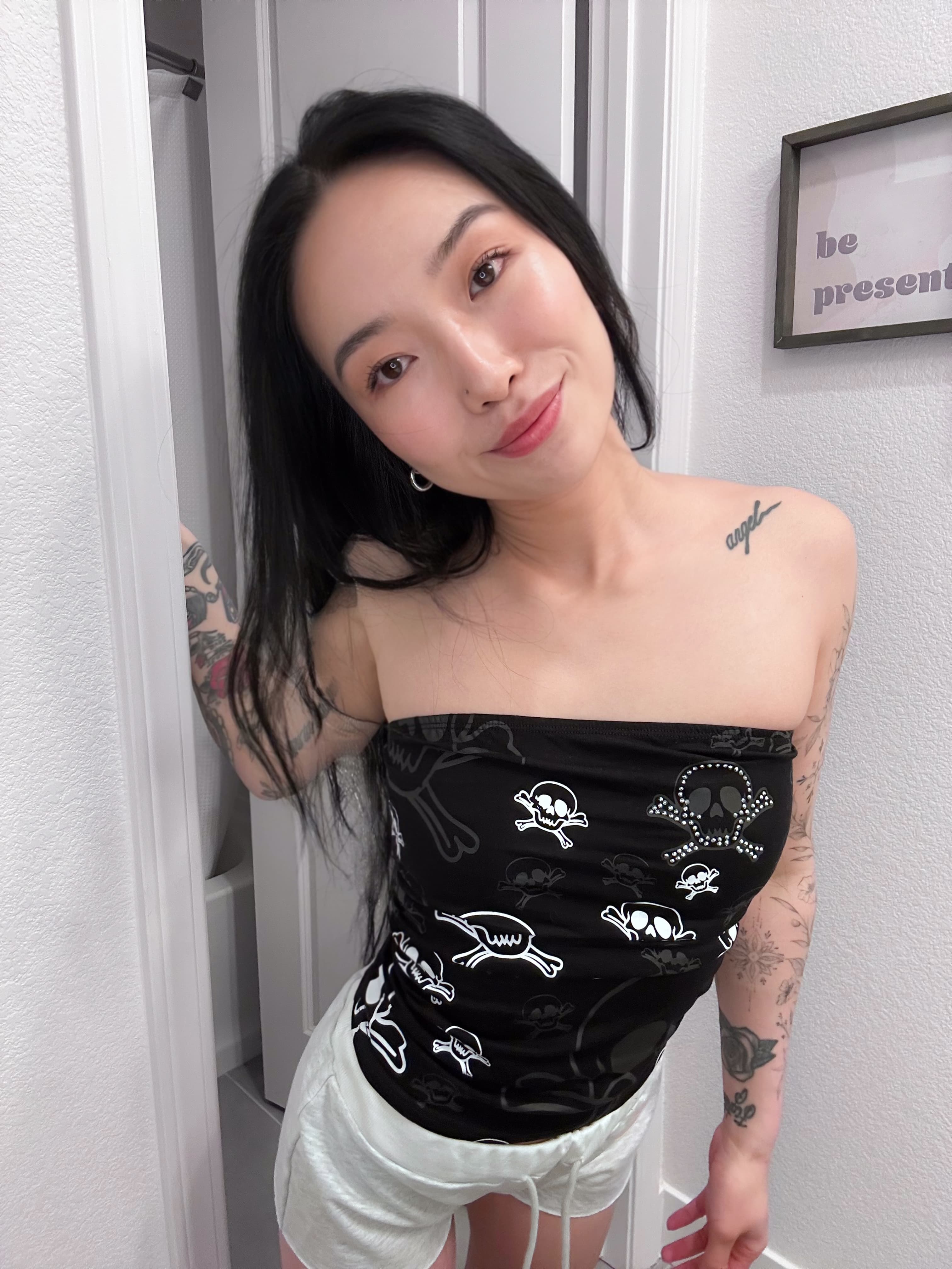 kimi 🖤 — sample content 5